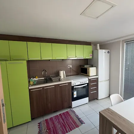Apartment Debar Maalo